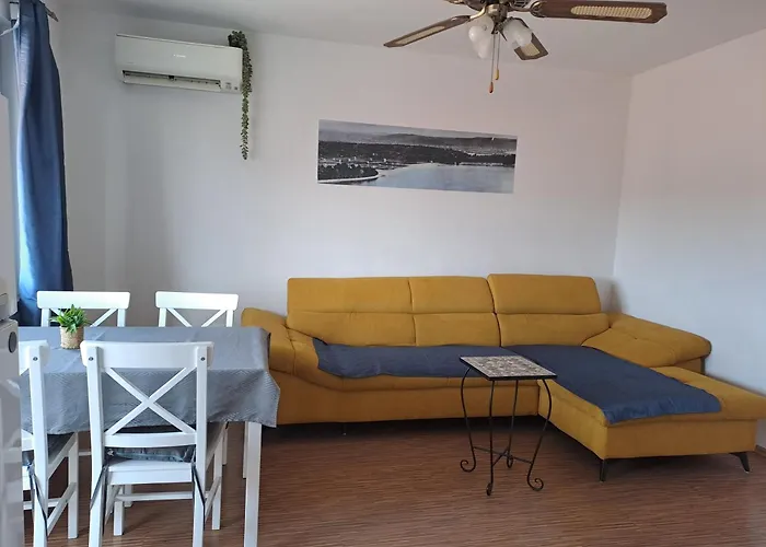 Rafaello Διαμέρισμα *